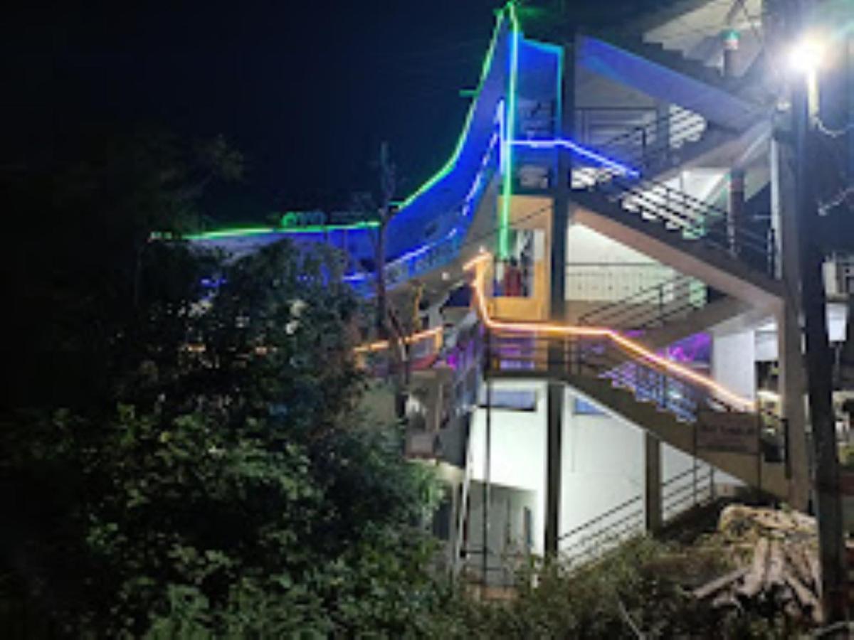 Hotel Riya Residency, Barkot, Uttarakhand Ngoại thất bức ảnh